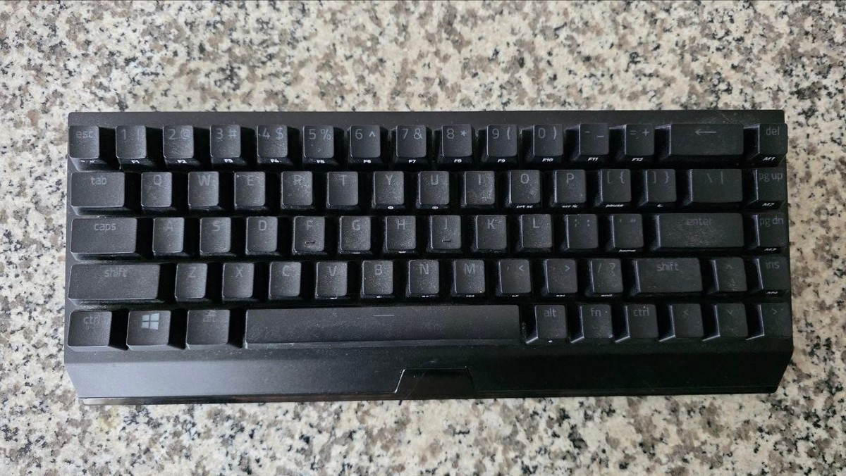 Razer Blackwidow V3 Mini Hyperspeed Wireless Keyboard ‎RZ03