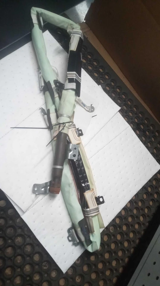 Used Right Curtain Air Bag fits: 2017 Nissan Maxima passenger roof Right Grade A Foto 2 de 4