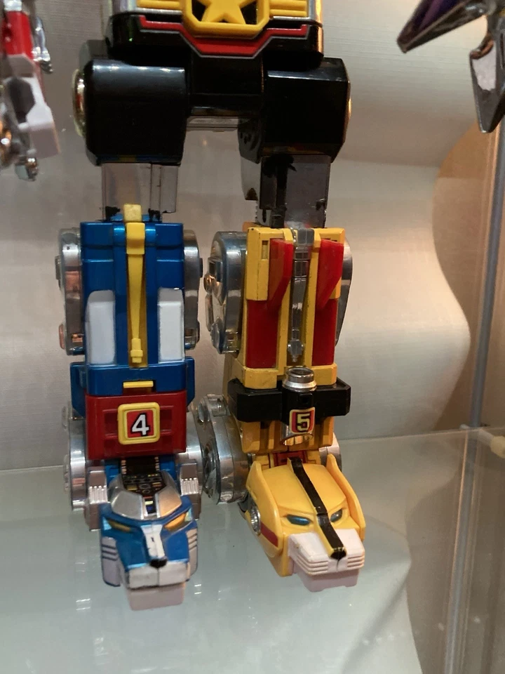 Vintage 1981 Die Cast Voltron GB-36 Y&K Japan Sword And Shield Are Replica - Image 3 of 4
