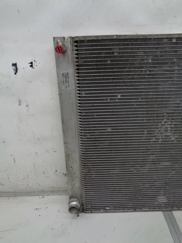 Radiador de motor Land Rover Range Rover 2006-2009 PCC500670 OEM AK2108240 Foto 3 de 4