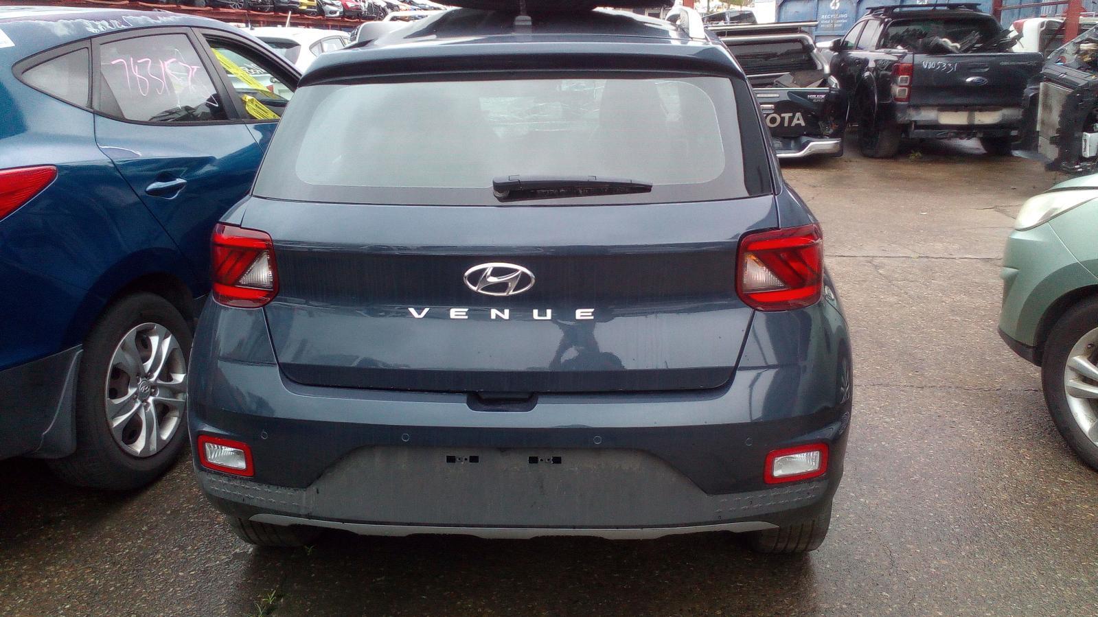 HYUNDAI VENUE RIGHT DOOR MIRROR QX, POWER FOLD, NON BLIND SPOT TYPE, 06/19 eBay