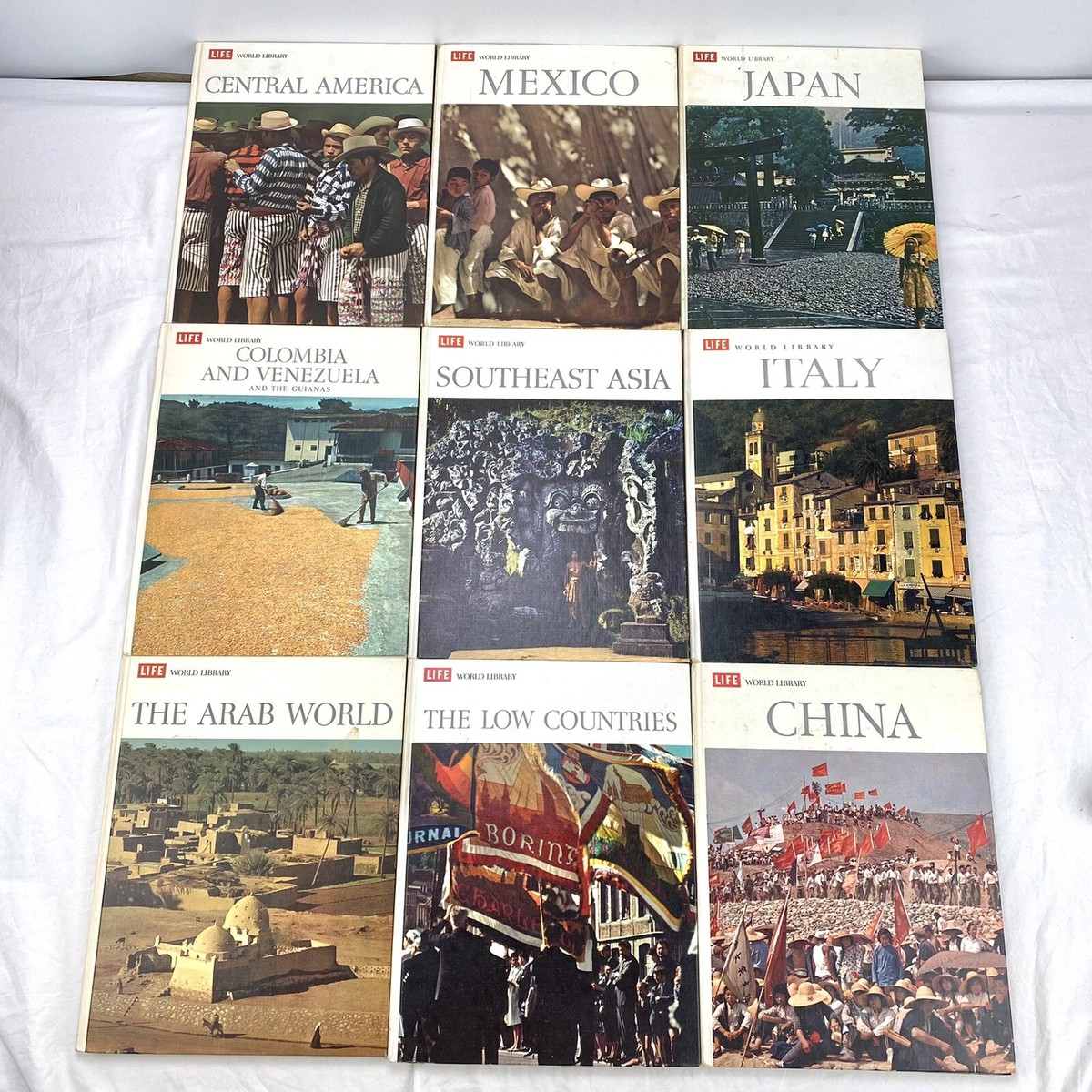 JAPAN 日本 LIFE world library Vintage 1962 Life World Library Japan Color 150+page
