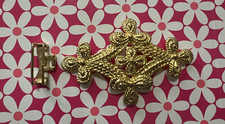 Mimi Di N COLLECTABLE, 1986 Signed Interlocking Belt Buckle Vintage. Tag J38