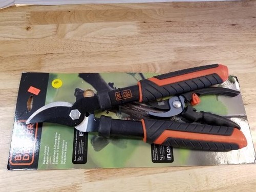NOS?  Black And Decker Bypass Lopper & Pruner Set of 2.  See description