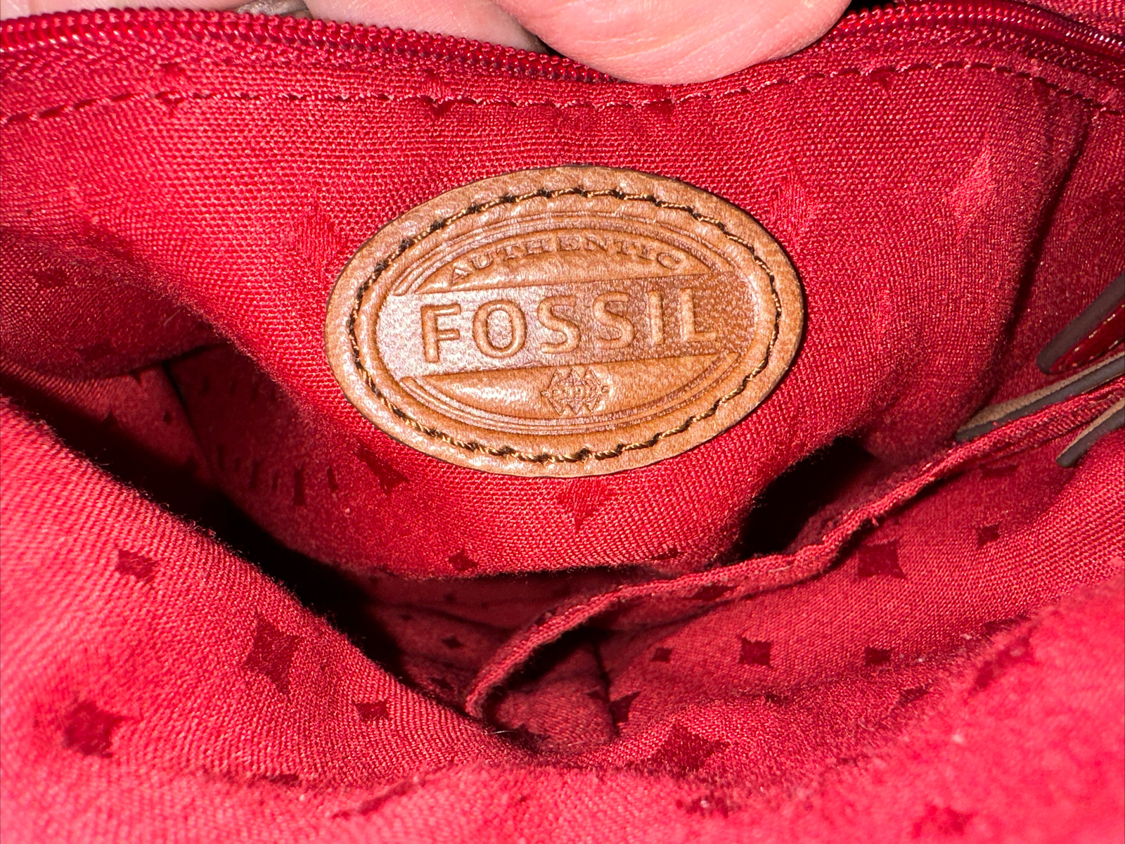 FOSSIL MORGAN RED LEATHER MUTI-FUNCTION CROSSBODY… - image 9