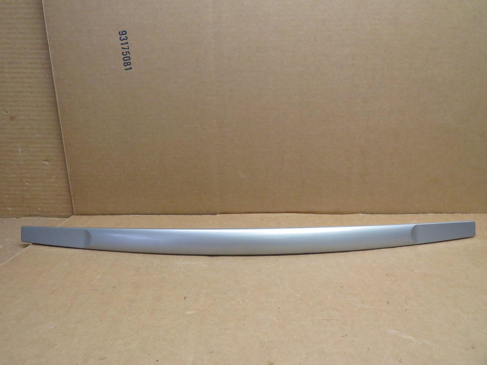 Whirlpool Stainless Steel Oven Door Handle Replacement Part 8303164 Lightweight-image