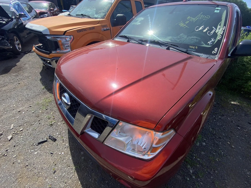Used Hood fits: 2016 Nissan Frontier  Grade A Foto 3 de 4