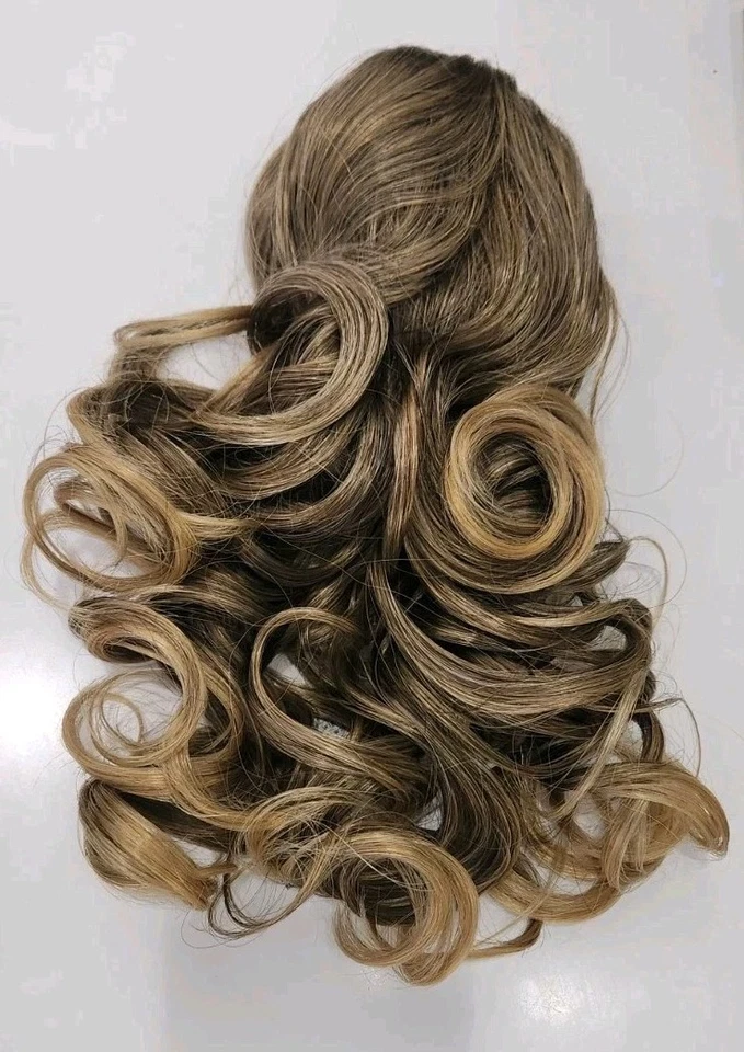 Mila 13" Largo Rizos CLIP GARRA COLA DE CABALLO Marrón Claro con Extremos Rubio Dorado Pieza para el Pelo Foto 3 de 4