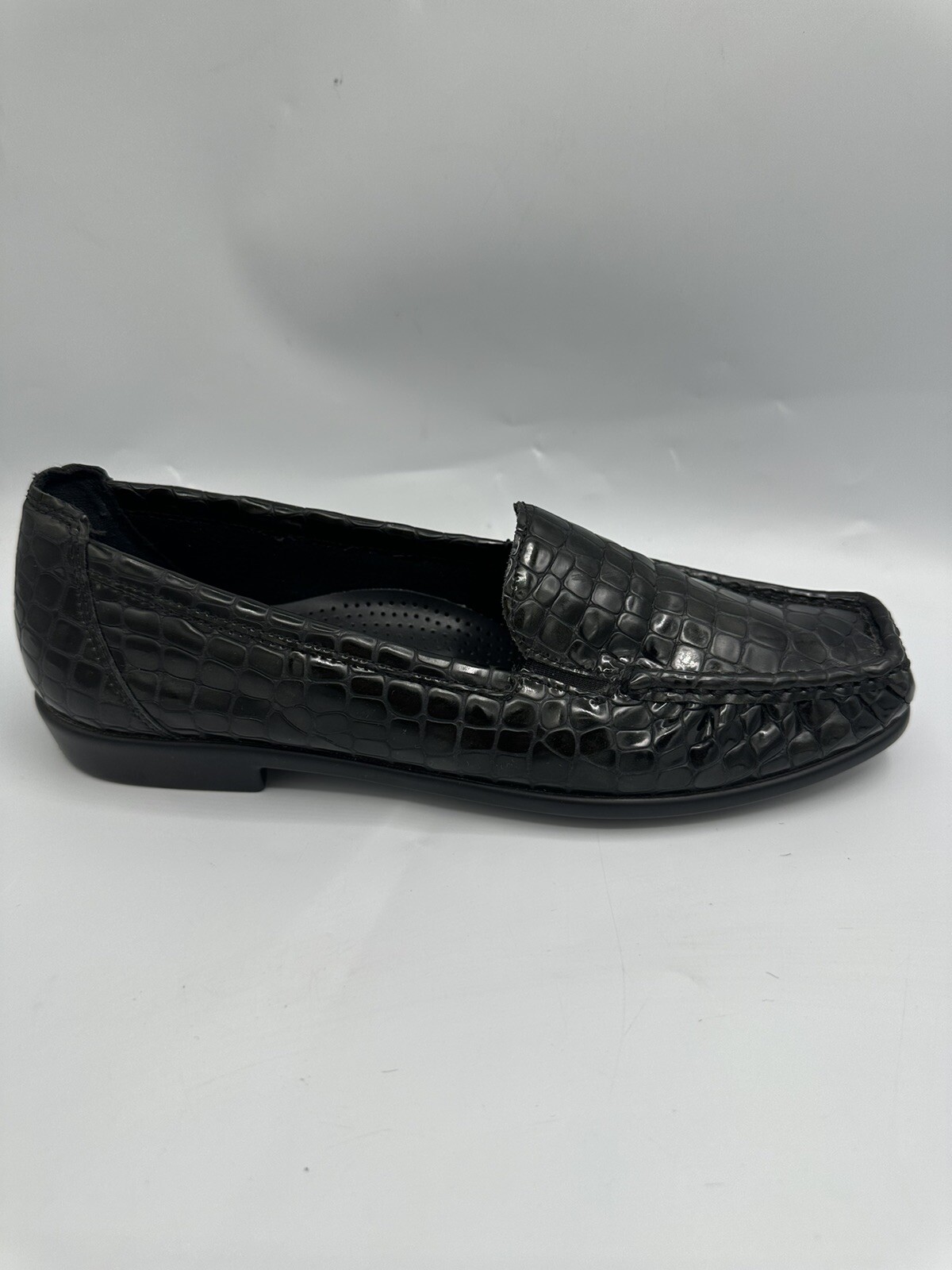 SAS Women Size 7 Black Croc Patent Leather Loafers Comfort Bed N Tripad