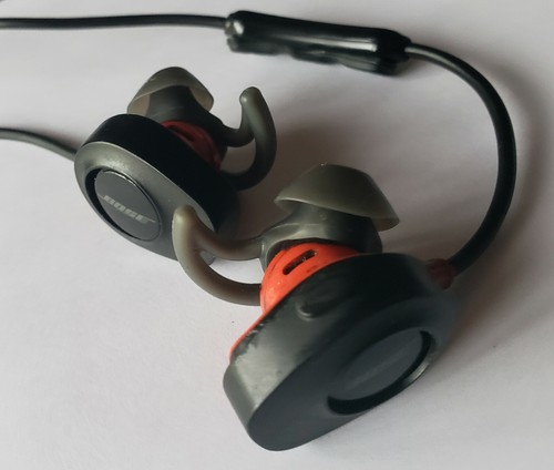 Red Bose SoundSport PULSE Wireless 