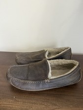 UGG Slippers Mens 11 Ascot 5379 Brown Leather Shearling Fur Lined Shoes Slip On