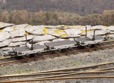 Penrhyn Steinbruch Eisenbahn Bolster Waggons (x3) Laser-cut Kits (NG7) Peco OR163