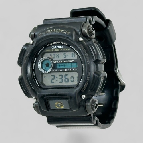 Casio G-Shock DW-9052 Armbanduhr Water Resistant 200 Meter 3232 NEUE BATTERIE