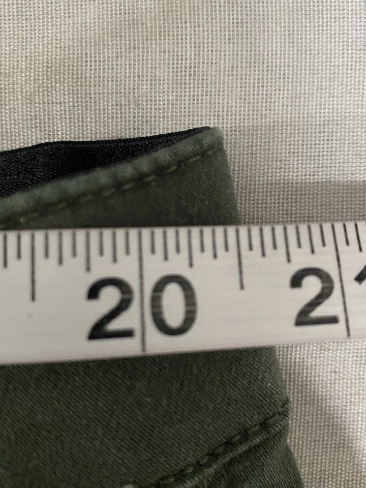 Lula roe Women’s Chino Pants skinny leg green zip up Size 42 Dark Green - Image 3 of 4