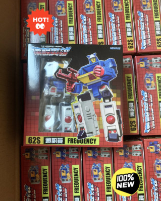 Auf Lager NewAge H62S Freouency Blaster Twincast Blaster Version Actionfigur