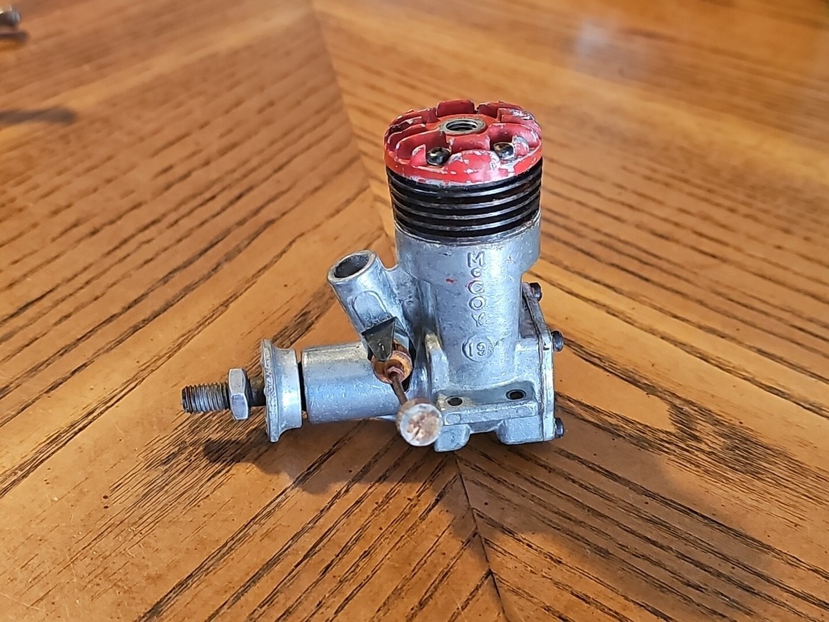 McCoy 19 Red Top Stunt Tether Vintage RC Plane Engine UNTESTED