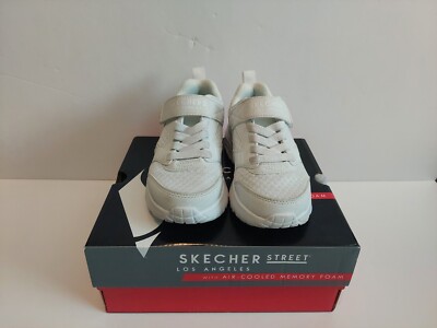 Skecher Street Los Angeles with Air Cooled Memory Foam Kids Size 11 White