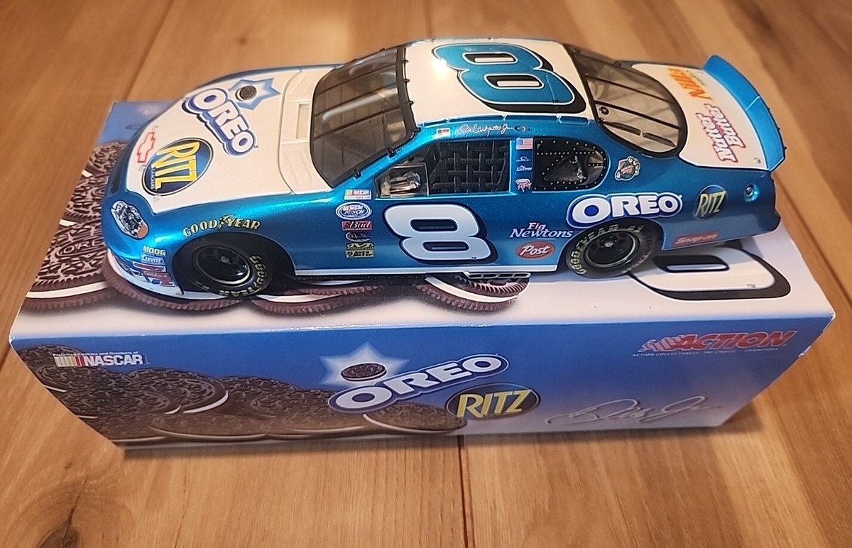 Action 2004 Nascar Dale Earnhardt Jr. #8 Oreo Ritz Diecast Car 1