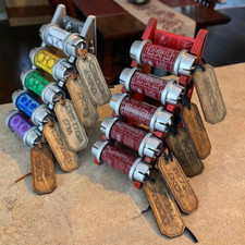 Kyber Crystal Display Stand/Holder - Silver - Galaxys Edge Savis Workshop