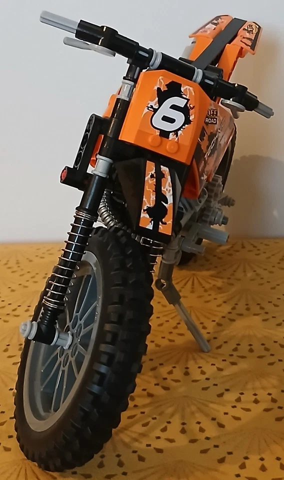LEGO Technic 42007 Moto Cross Bike, photo 2 sur 5
