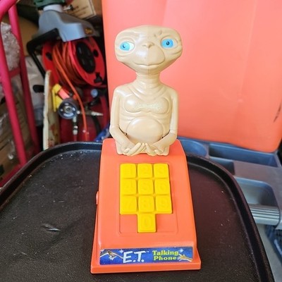 Vintage E. T. Talking Phone Toy 1982 Hasbro Display Only Does Not Work RARE