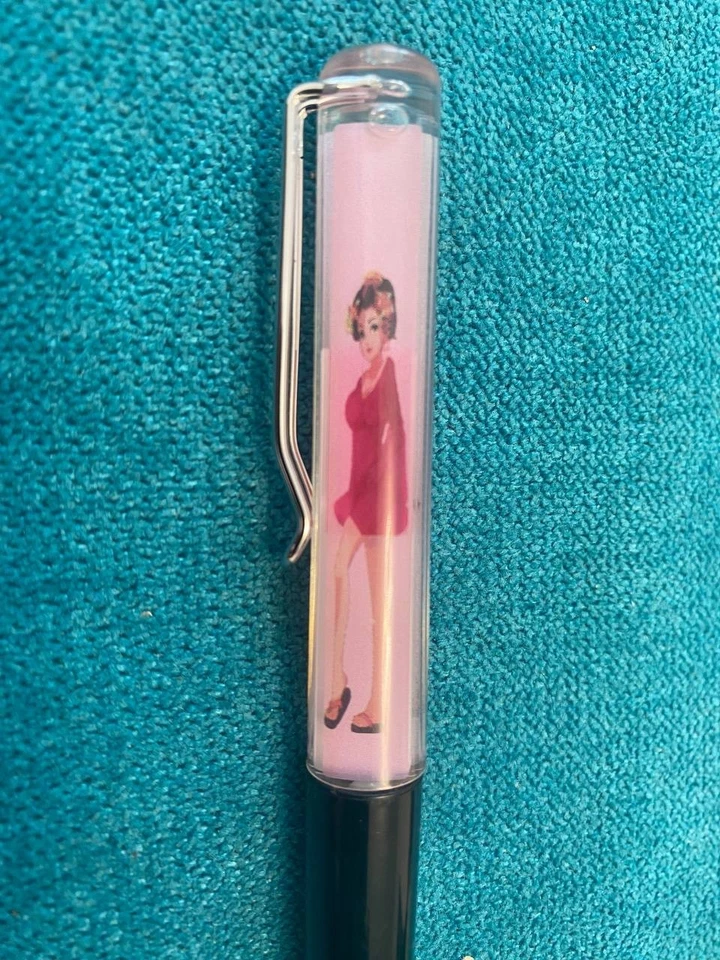 Pluma Flotante Mujer Desnuda Stripper Niña Desnuda Mujer Foto 2 de 3