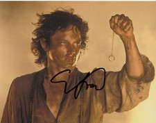 Lord Of The Rings [FRODO] Elijah Wood HAND Signed 10x8 Photo SEE VIDEO PROOF *17
