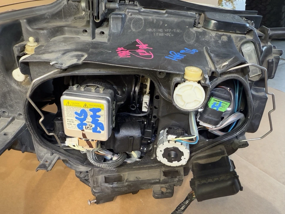 *LEER* PAR L&R OEM 2008-2011 BMW E88 135i 128i faros de xenón AFS adaptables Foto 4 de 4