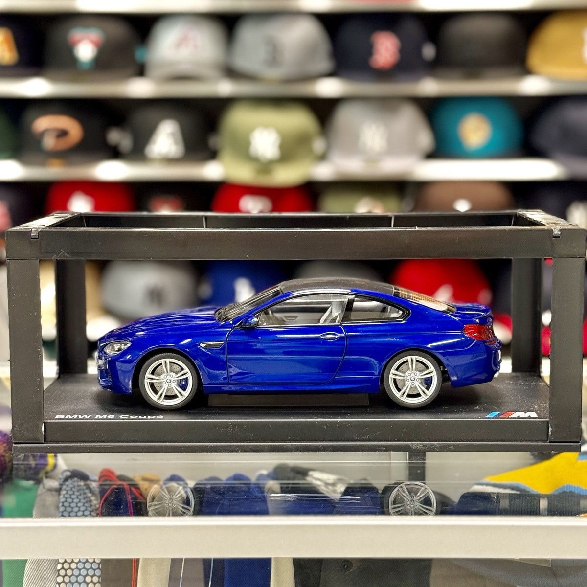 Kyosho BMW M6 Coupe Blue 1/18 Scale Diecast Model Car | Dealer