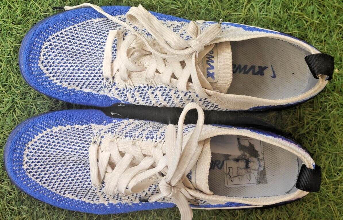light cream racer blue vapormax