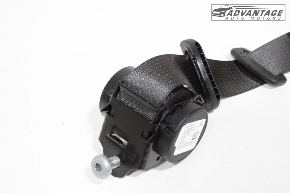 2019-2025 CHEVROLET BLAZER REAR RIGHT SIDE 2ND SECOND ROW SEAT BELT SEATBELT OEM - Image 4 of 4