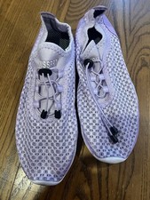DOUSSPRT Women's Water Shoes Quick Drying Sports Aqua Shoes in purple. W11, NWOT