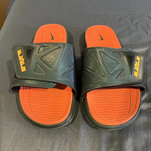 NIKE Scivoli Lebron Miami Hurricane taglia 10