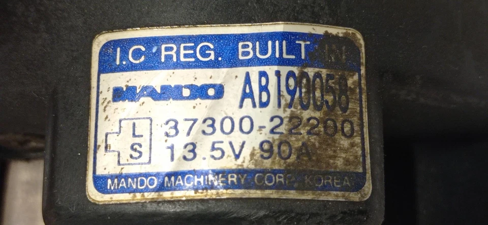 3730022200 Alternateur pour HYUNDAI COUPE (J2) 1.6 FX Coupe 1999 120511 - Photo 2/4