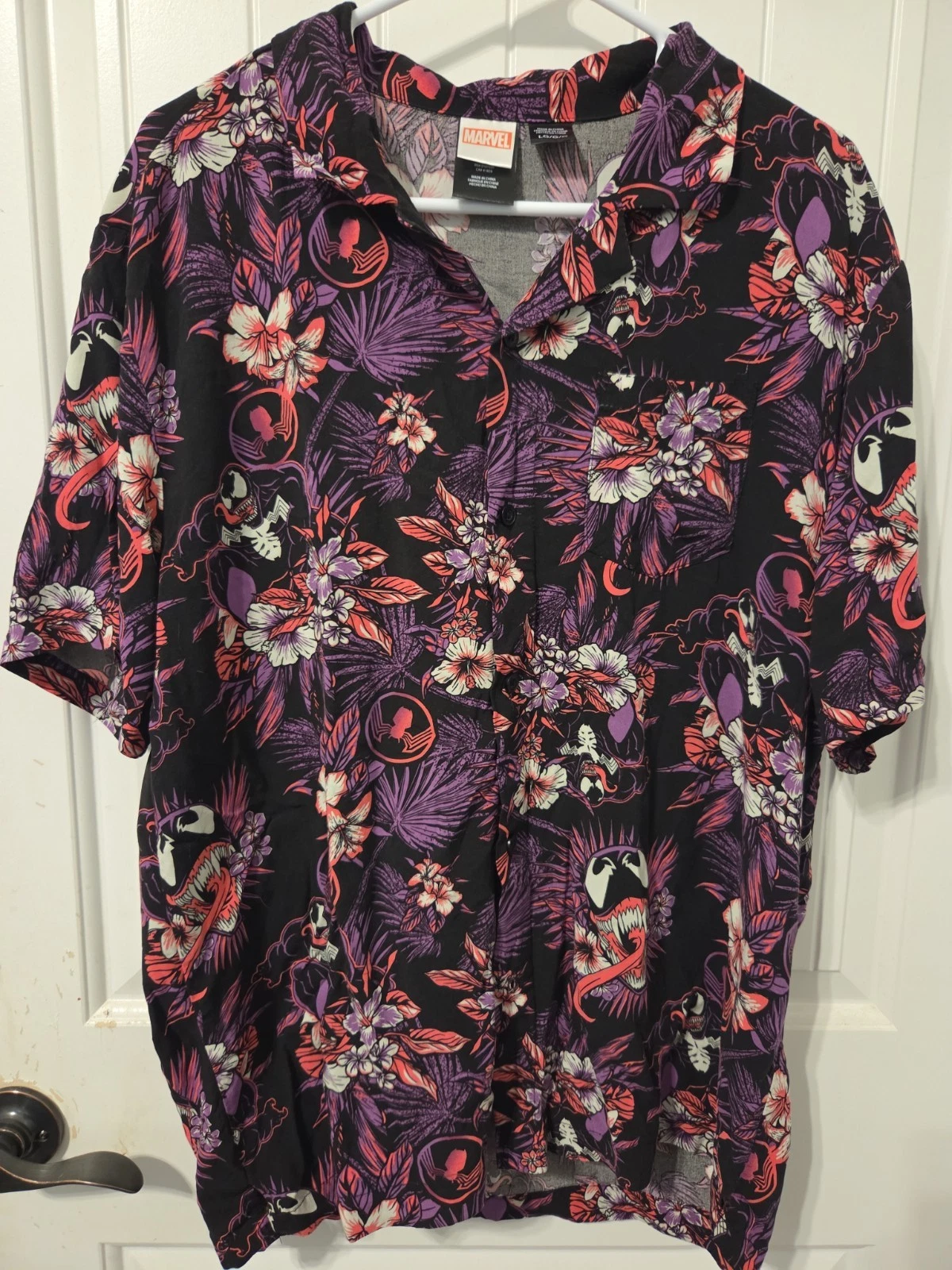 Marvel Venom Hawaiian Shirt Floral Aloha Button Up Black Purple Mens L
Opens in a new window or tab