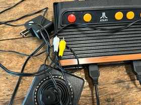 Atari Flashback 8 Retro Console 110 Built-in Games 2 Controllers Frogger WORKS