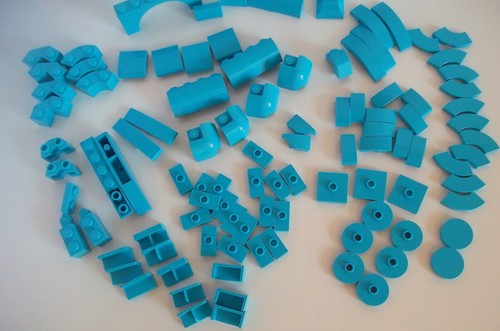 LEGO Medium Azure parts & pieces x 102 - small tiles, curved slopes, panels ++