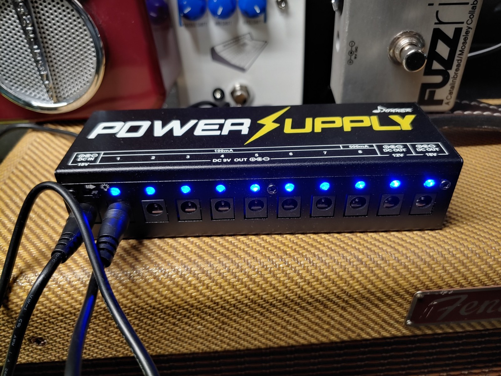 Donner DP-1 Effect Pedal Power Supply 10 Isolated DC Output for 9V/12V/18V