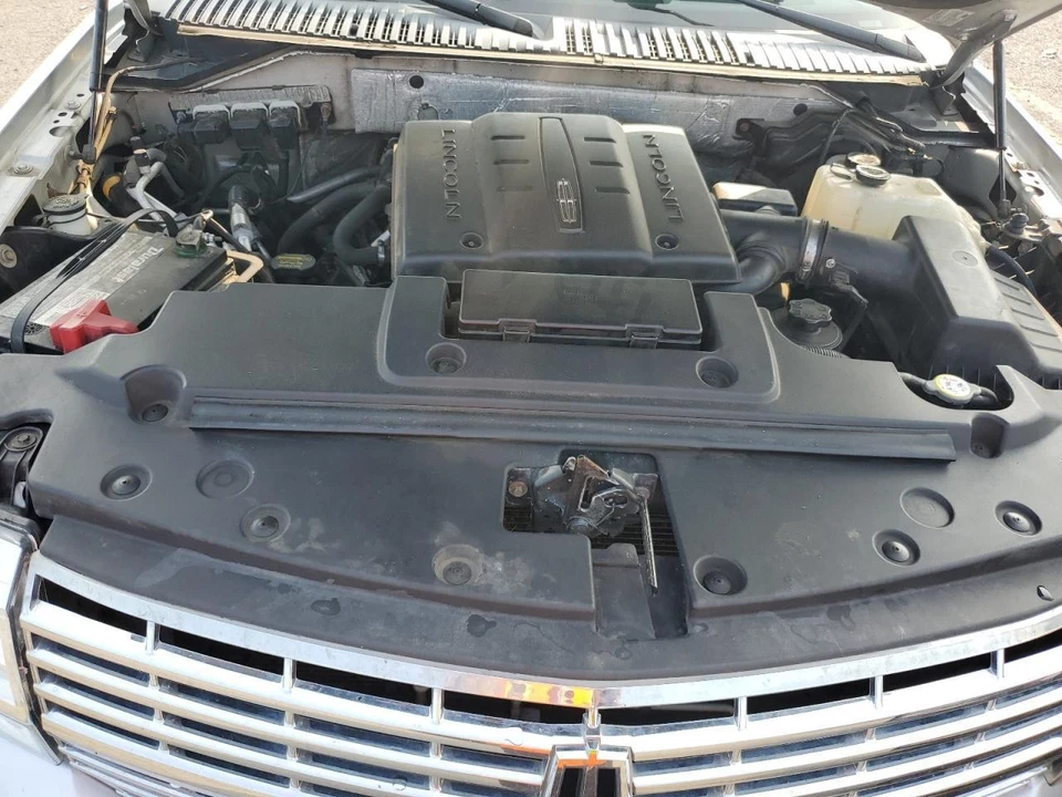 Used Brake Master Cylinder fits: 2012 Lincoln Navigator ID BL14-2C156-BA Grade A - Image 4 of 4