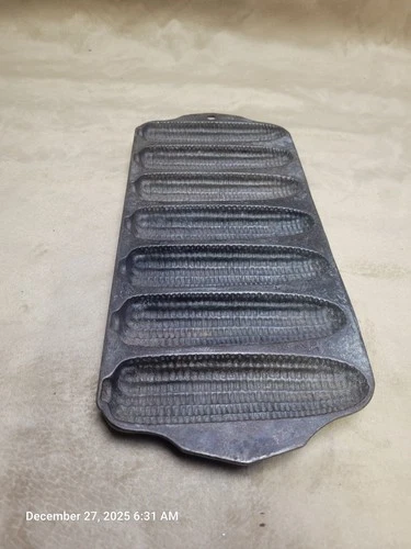 Vintage Griswold Cast Iron Corn Stick Pan #273 ERIE PA USA Cornbread