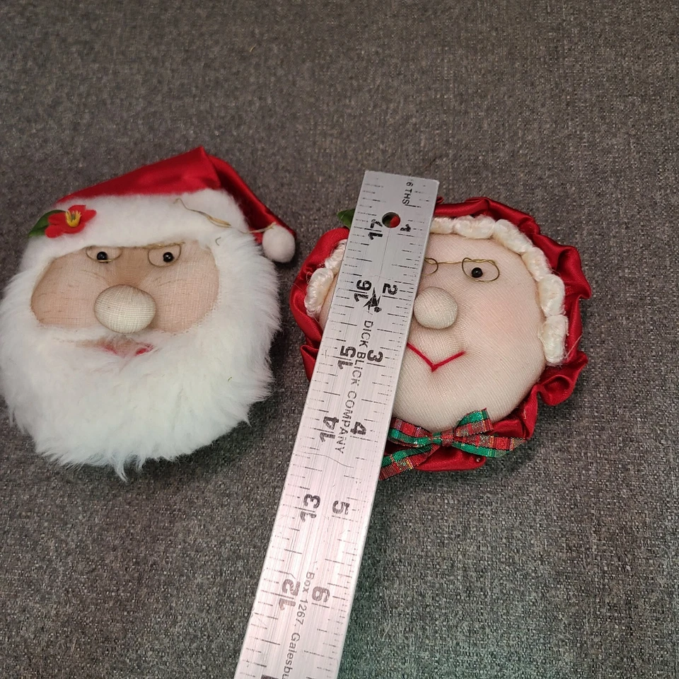 Mr & Mrs Santa Claus Set 2 Pantimedias de Felpa Cara Navidad Adornos/Imanes 4" Foto 2 de 4
