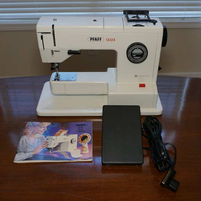 PFAFF 1222E Sewing Machine Attachments Cover Booklet Germany for sale