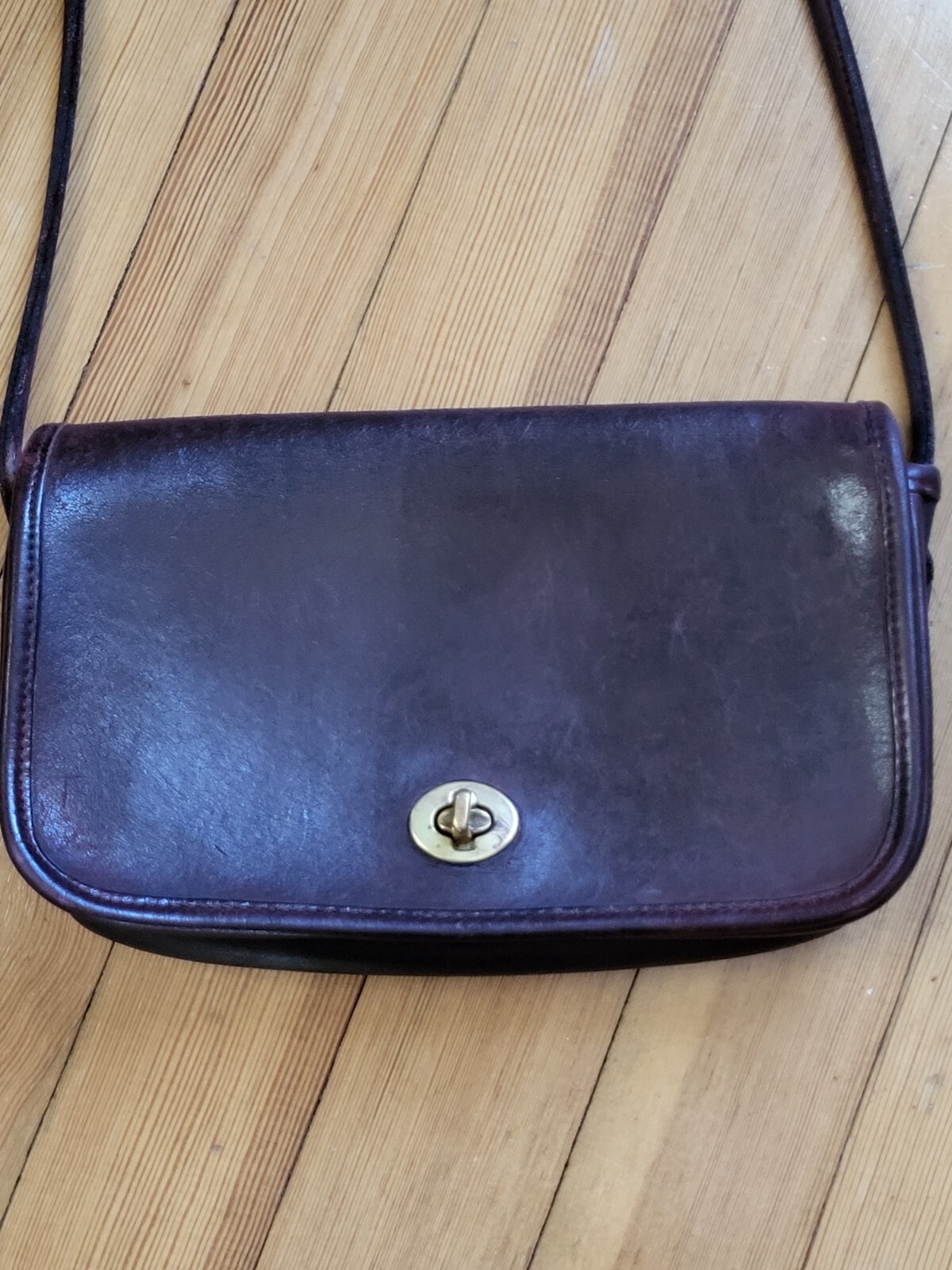 Vintage Coach Penny Pocket Crossbody Leather Bag Dark… Gem