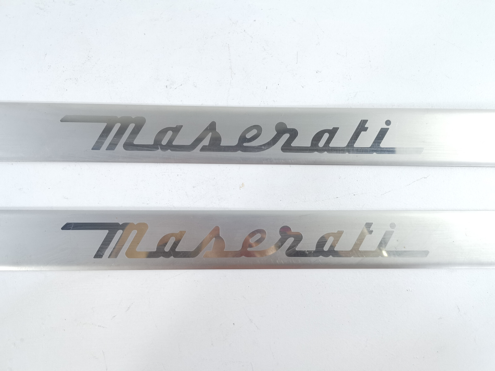 2014-2017 MASERATI Quattroporte Front R/L DOOR SILL SCUFF STEP PLATE SET X2 OEM.