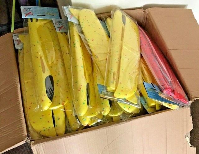 JOB LOT GLIANT FOAM GLIDERS TOY BRAND NEW ITEMS WHOLESALE STOCK X 6 Units JOB LOT GLIANT FOAM GLIDERS TOY BRAND NEW ITEMS WHOLESALE STOCK X 6 Units