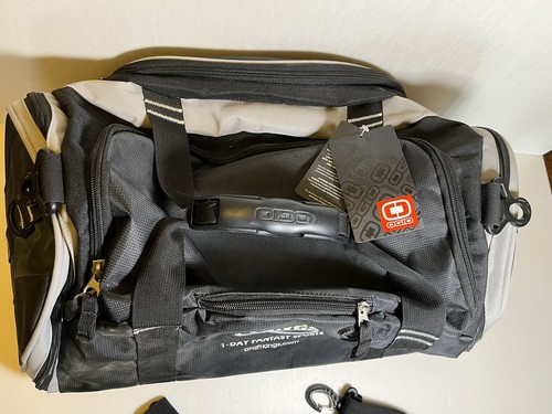 Ogio DRAFT KINGS Duffel Travel Bag - Black - 711003 - New With Tags - Picture 3 of 4