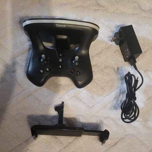 Parrot Bebop 2 - Skycontroller with Battery, Phone Mount, and Charger