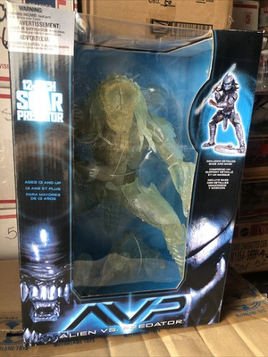 #ad Todd McFarlane Toys 12 inch SCAR STEALTH PREDATOR Alien vs Action Figure NEW AVP $69.99