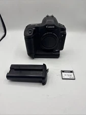 Canon EOS 1D Mark II 8.2MP Digital SLR Camera Body With Battery UNTESTED.