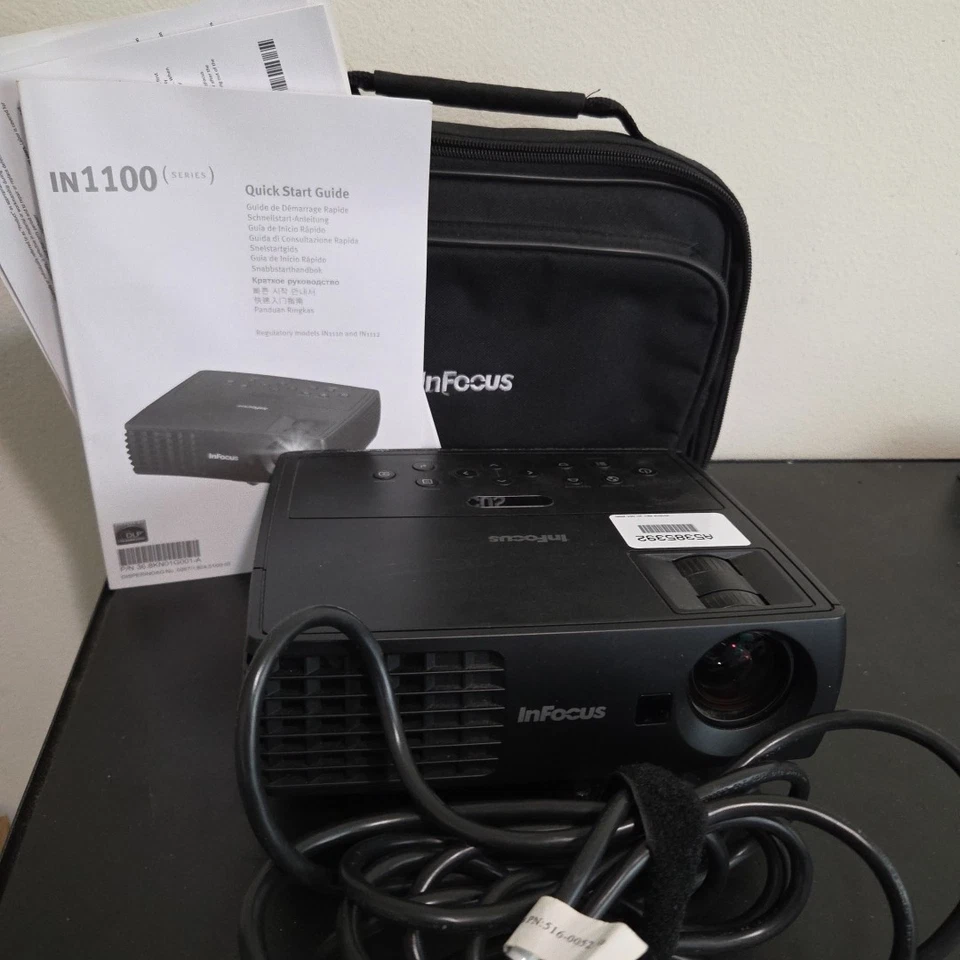 InFocus IN1112A DLP Projector no remote TESTED - Image 4 of 4